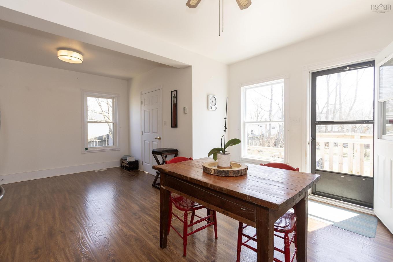 100 Queen Street, Parrsboro, NS