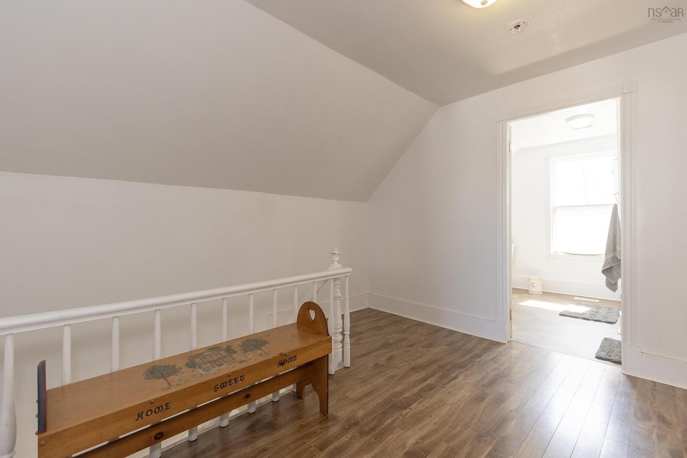 100 Queen Street, Parrsboro, NS