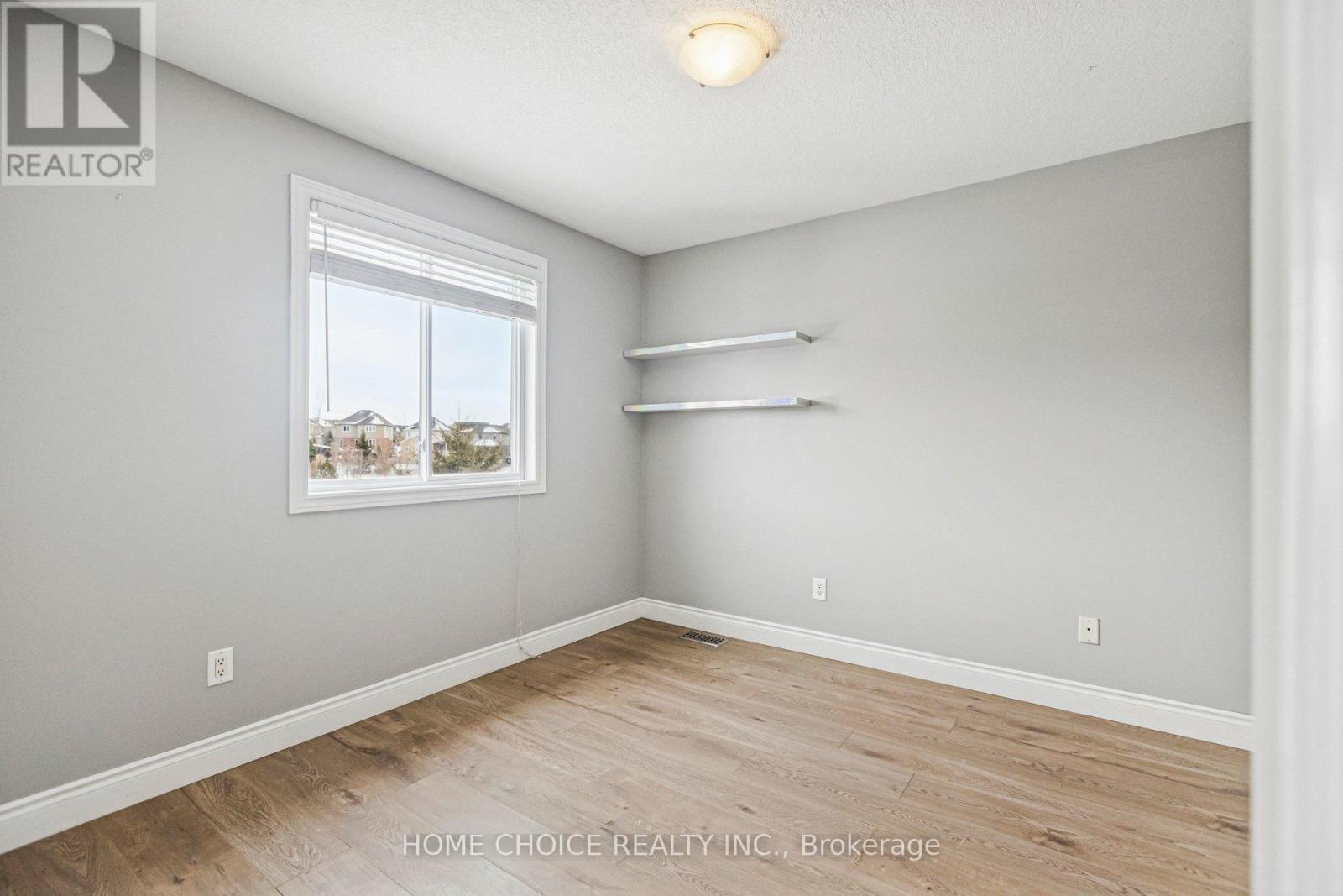 303 Hillcroft Court, Waterloo, ON - Indoor Photo Showing Other Room