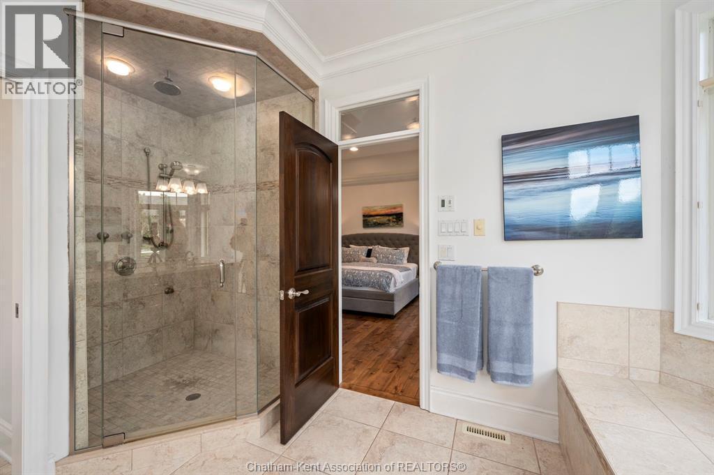 1465 Shore Road, London, ON - Indoor Photo Showing Bathroom