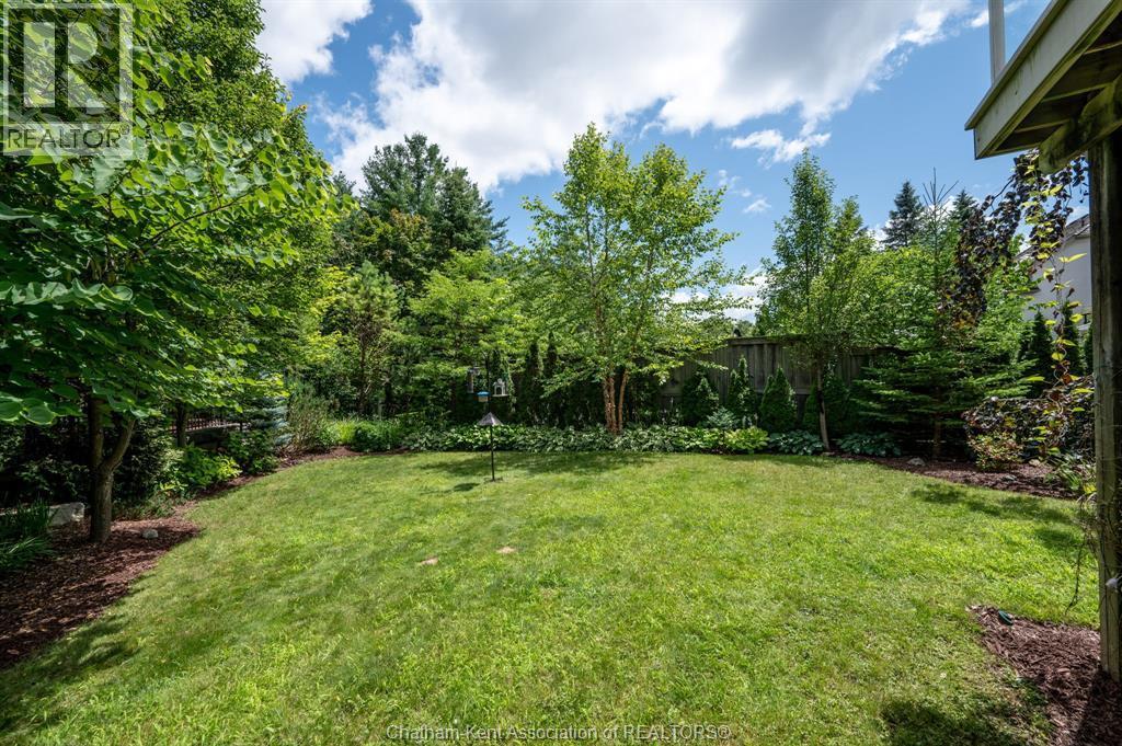 1465 Shore Road, London, ON - Outdoor