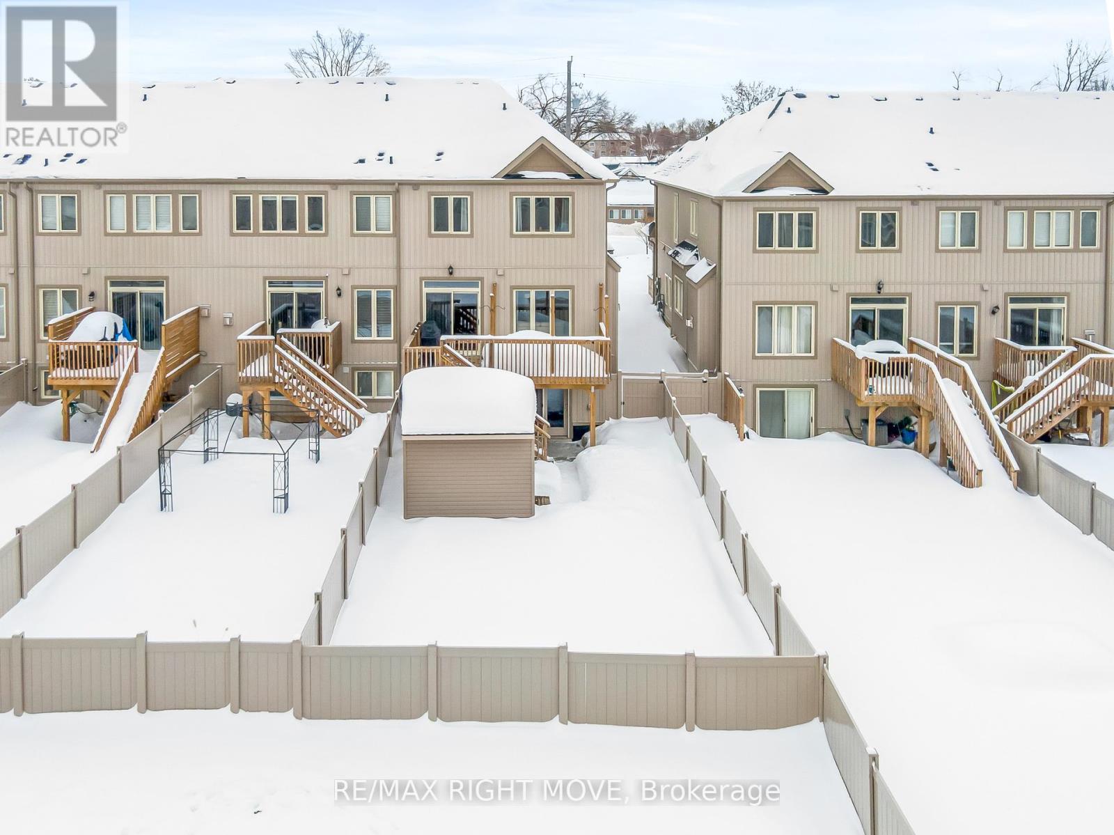 A - 246 James Street E, Orillia, ON - Outdoor