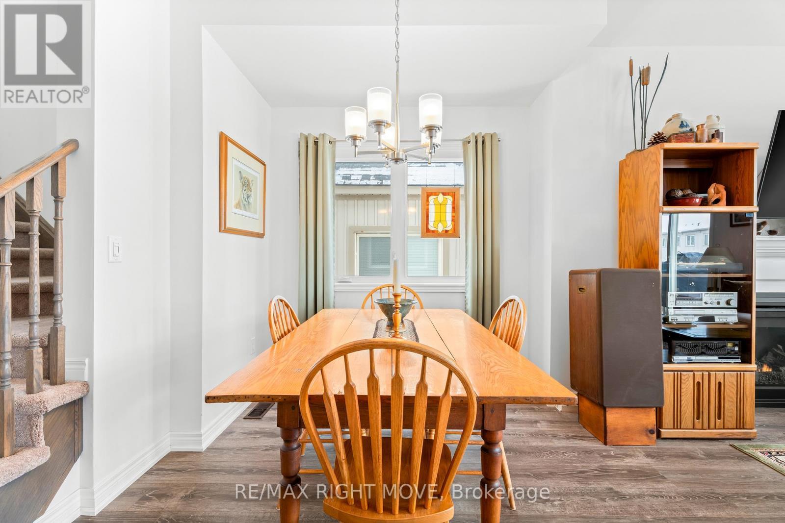A - 246 James Street E, Orillia, ON - Indoor Photo Showing Dining Room