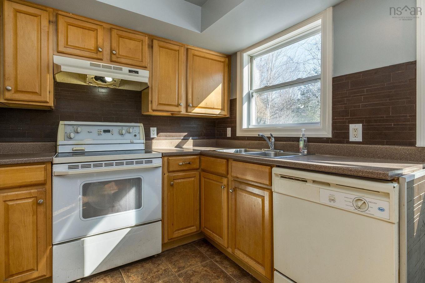 2 Oldham Rd, Enfield, NS