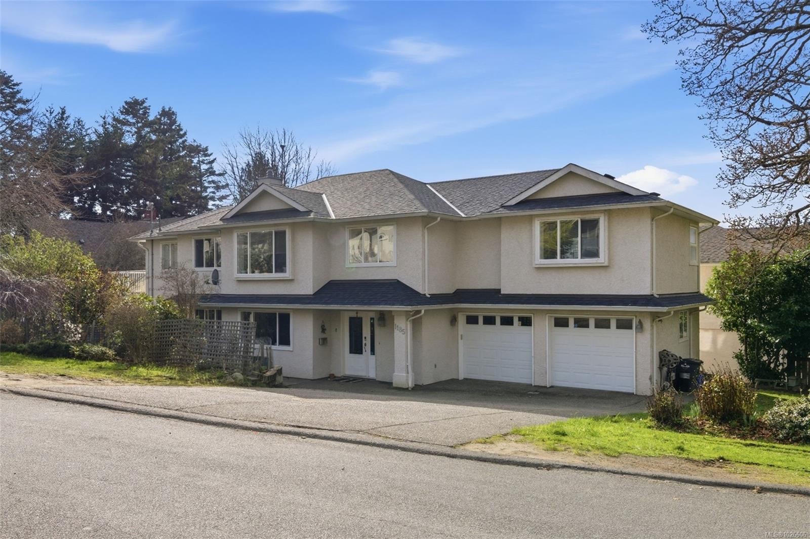 1185 Rock St, Saanich, BC