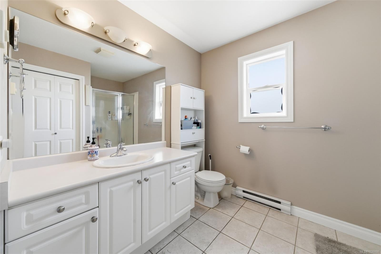 1185 Rock St, Saanich, BC