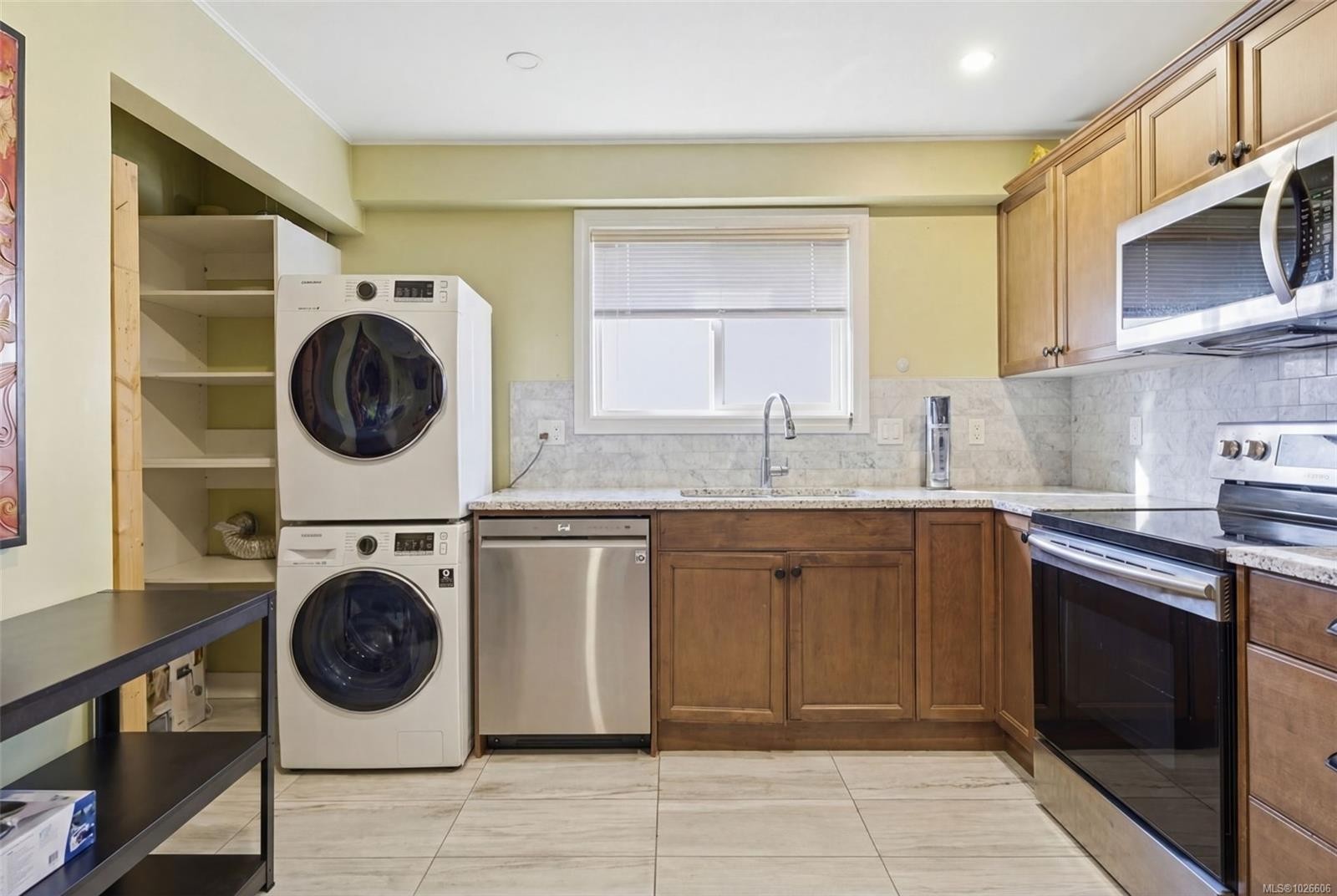 1185 Rock St, Saanich, BC