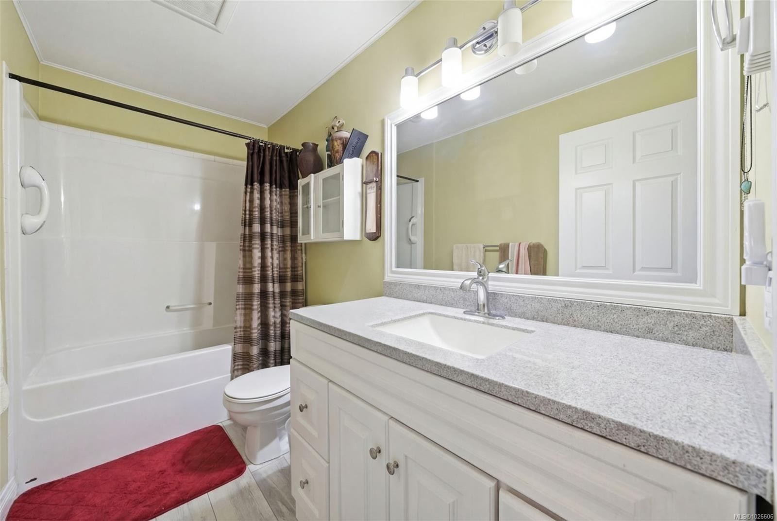 1185 Rock St, Saanich, BC