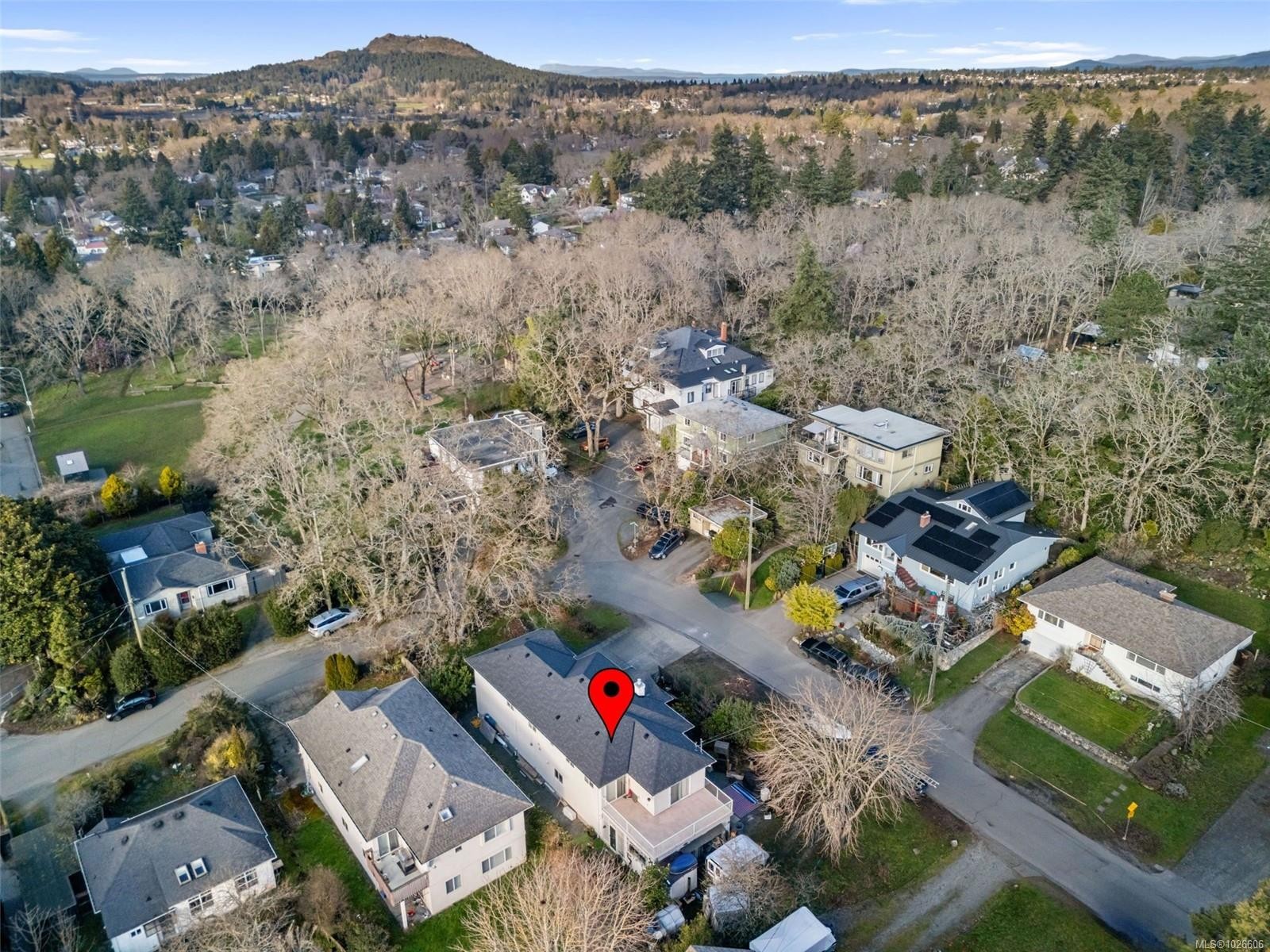 1185 Rock St, Saanich, BC