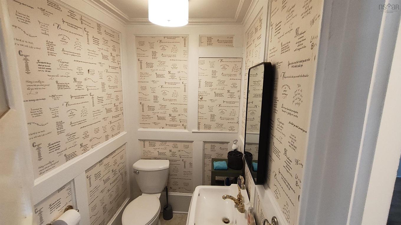 7 Candy Lane, Hebron, NS