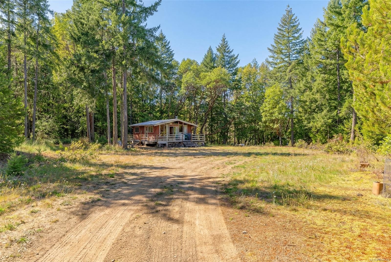 2740 Lakeview Rd, Qualicum Beach, BC