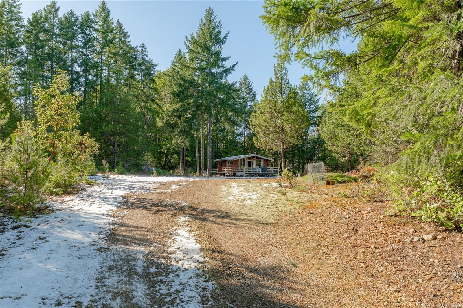2740 Lakeview Rd, Qualicum Beach, BC