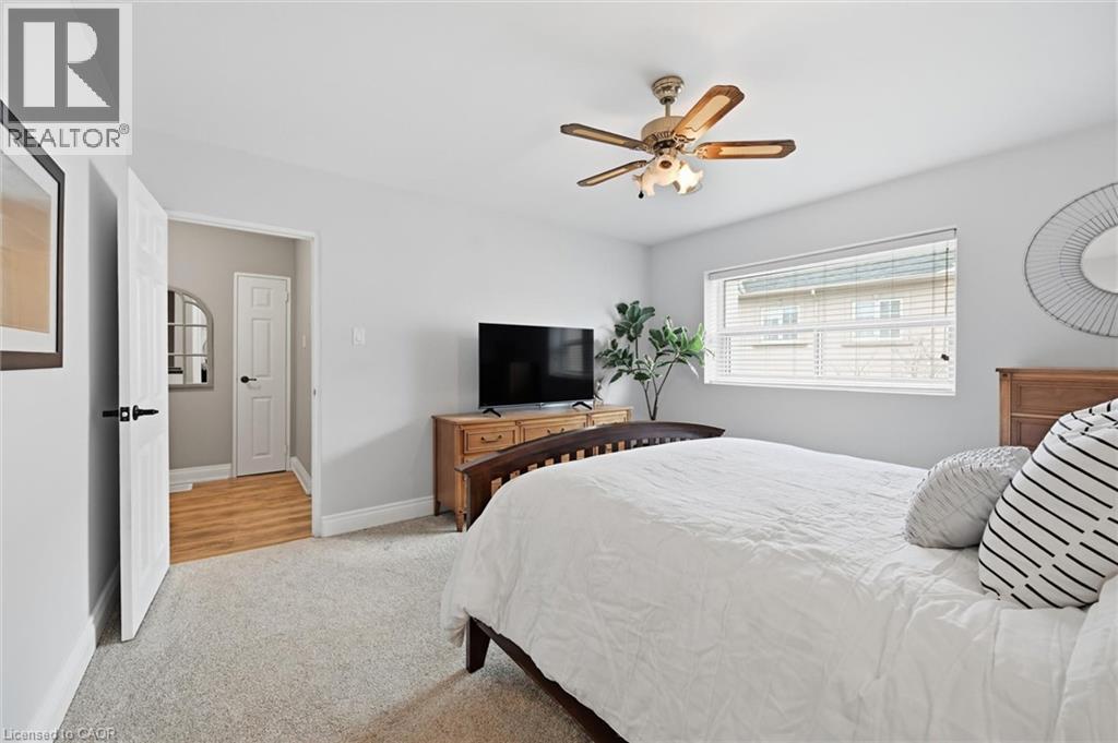 469 Claridge Road Unit# 6, Burlington, ON - Indoor Photo Showing Bedroom