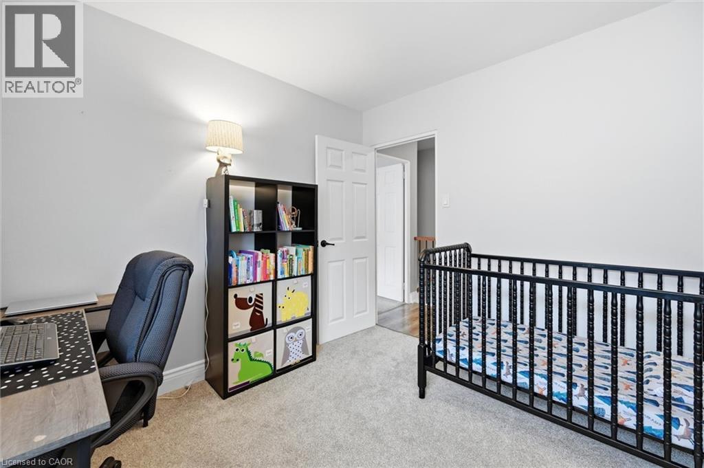 469 Claridge Road Unit# 6, Burlington, ON - Indoor Photo Showing Bedroom