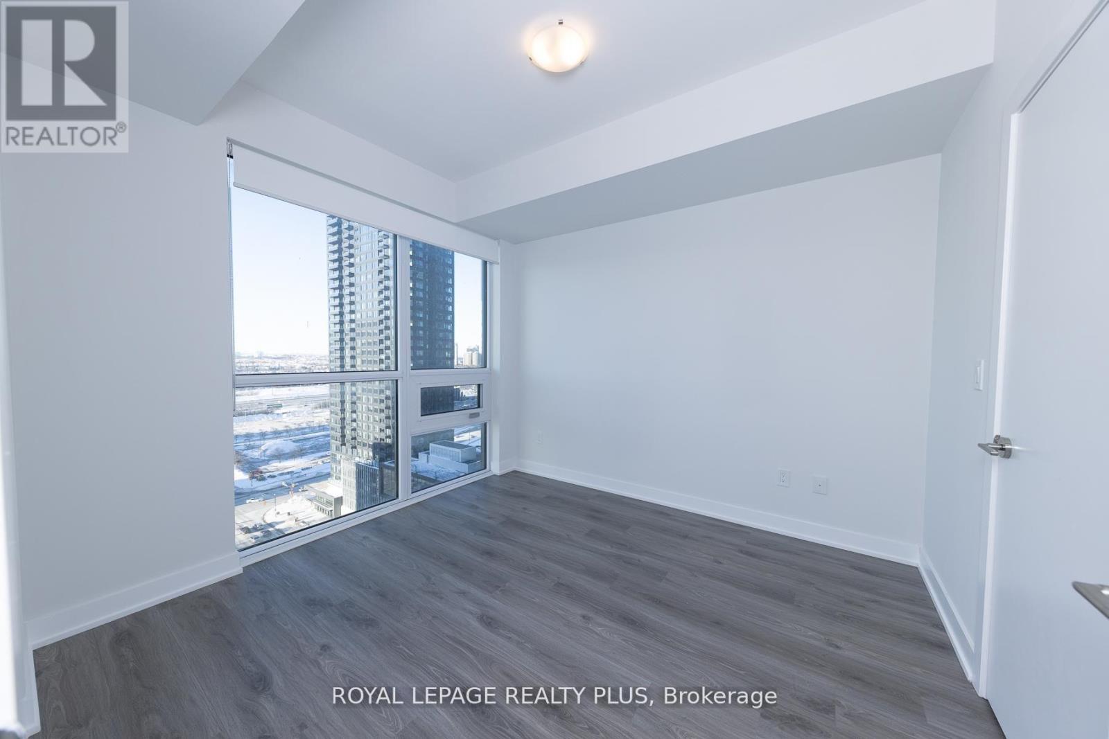1710 - 430 Square One Drive, Mississauga, ON - Indoor Photo Showing Other Room