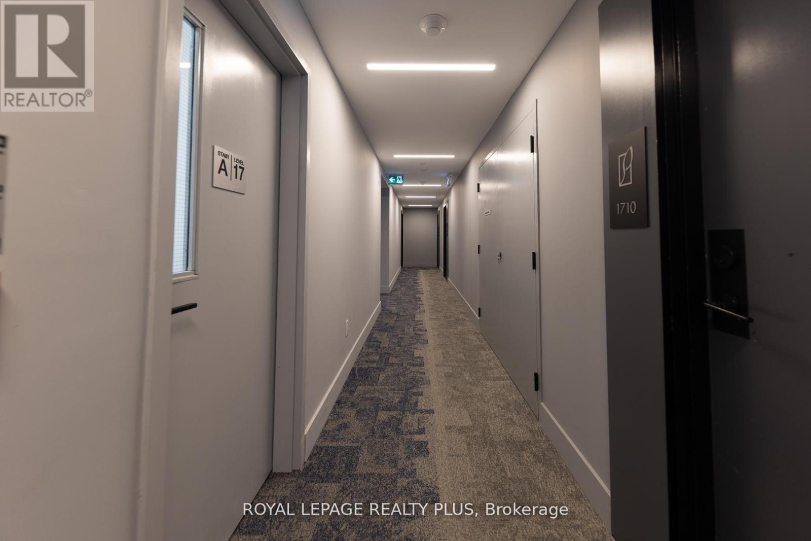 1710 - 430 Square One Drive, Mississauga, ON - Indoor Photo Showing Other Room