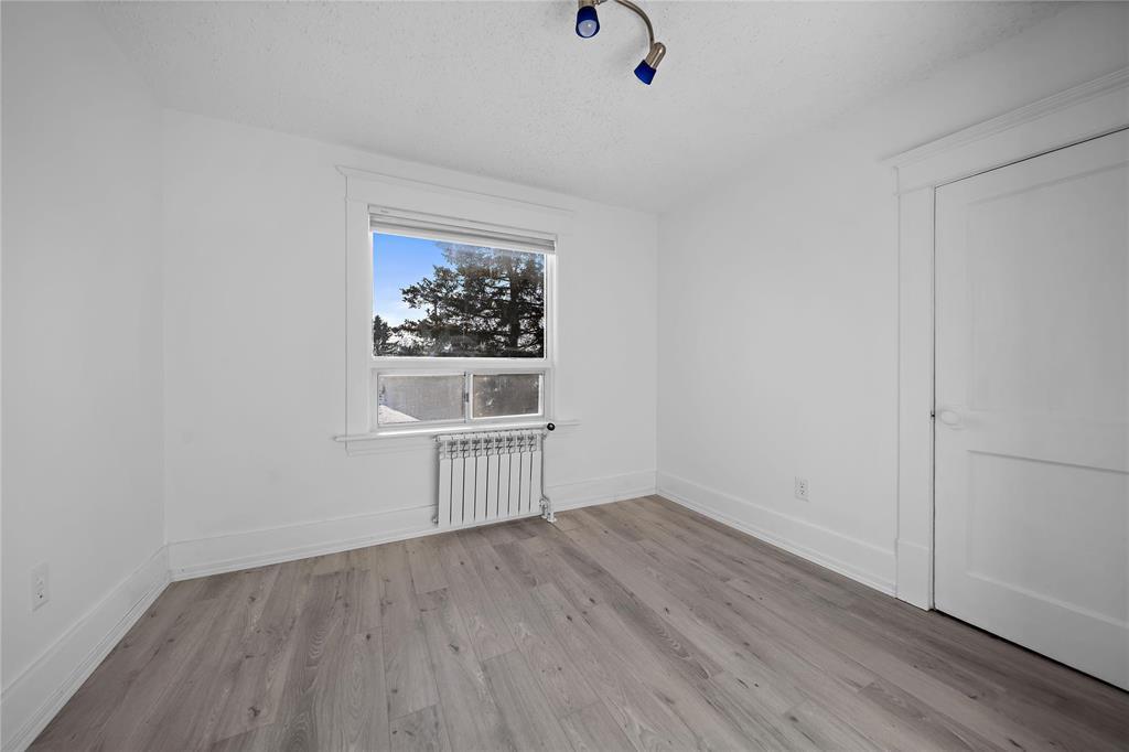 660 Machray Avenue, Winnipeg, MB - Indoor Photo Showing Other Room