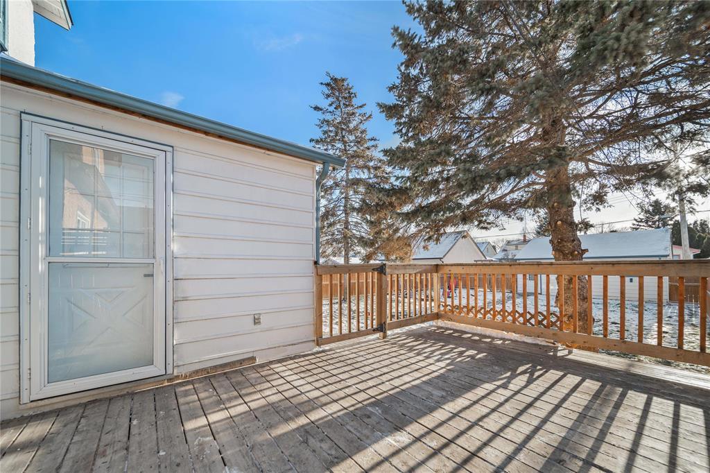 660 Machray Avenue, Winnipeg, MB - Outdoor With Deck Patio Veranda With Exterior