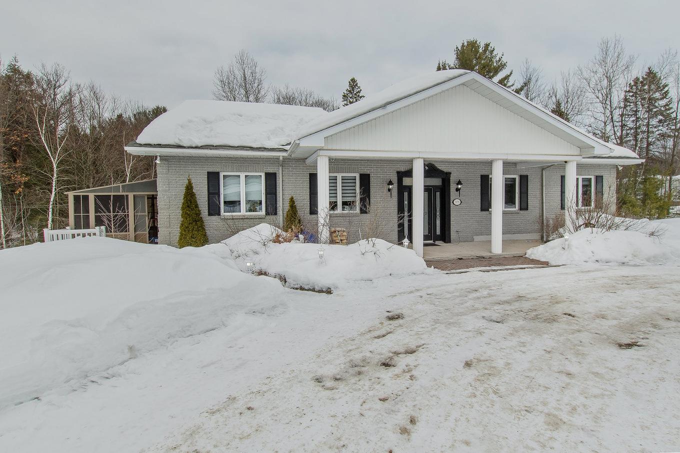 Façade - 3171 Rue Dupuis, Sainte-Julienne, QC - Outdoor With Facade