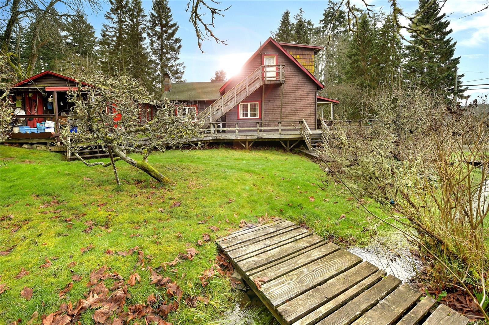 417 Sunset Pl, Mayne Island, BC
