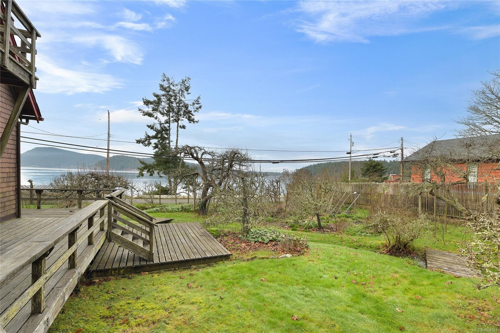 417 Sunset Pl, Mayne Island, BC
