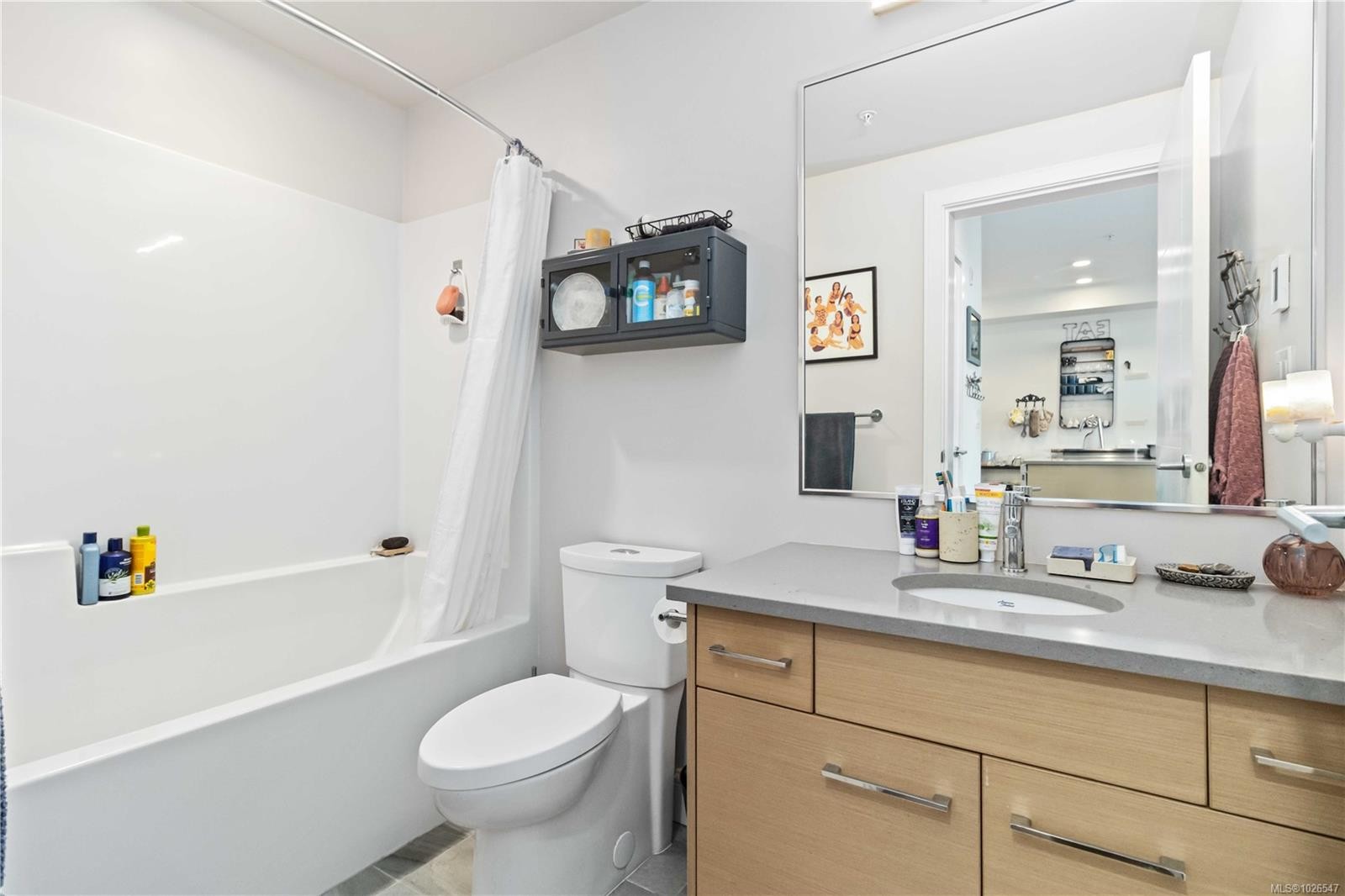 310-1311 Lakepoint Way, Langford, BC