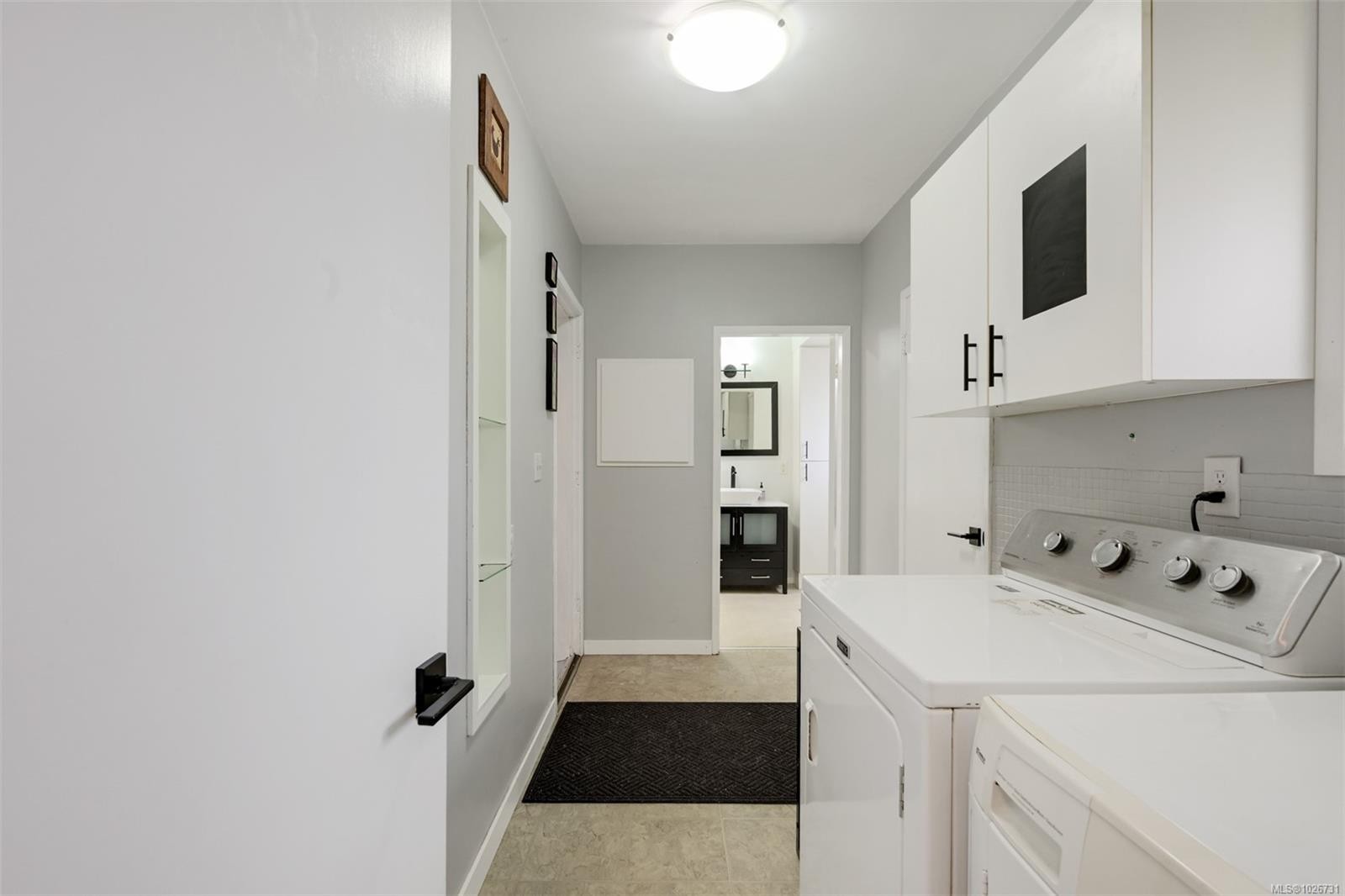 1680 Sheridan Ave, Saanich, BC