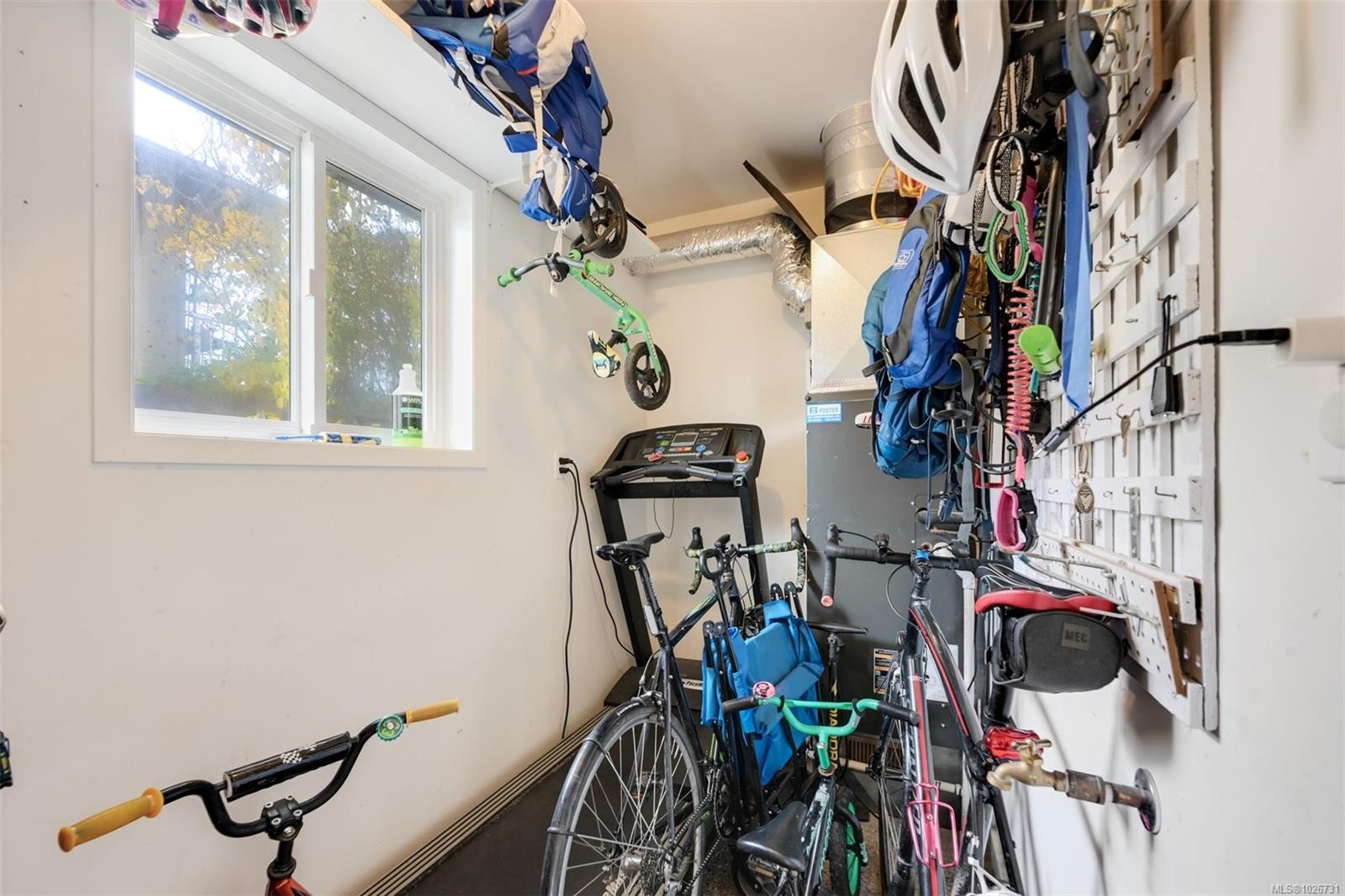 1680 Sheridan Ave, Saanich, BC