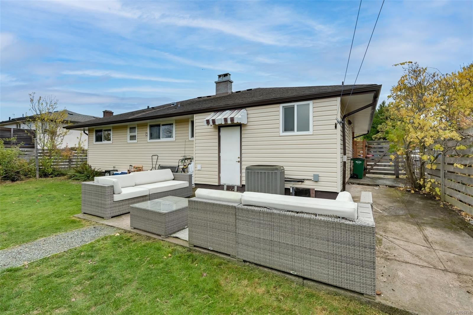 1680 Sheridan Ave, Saanich, BC