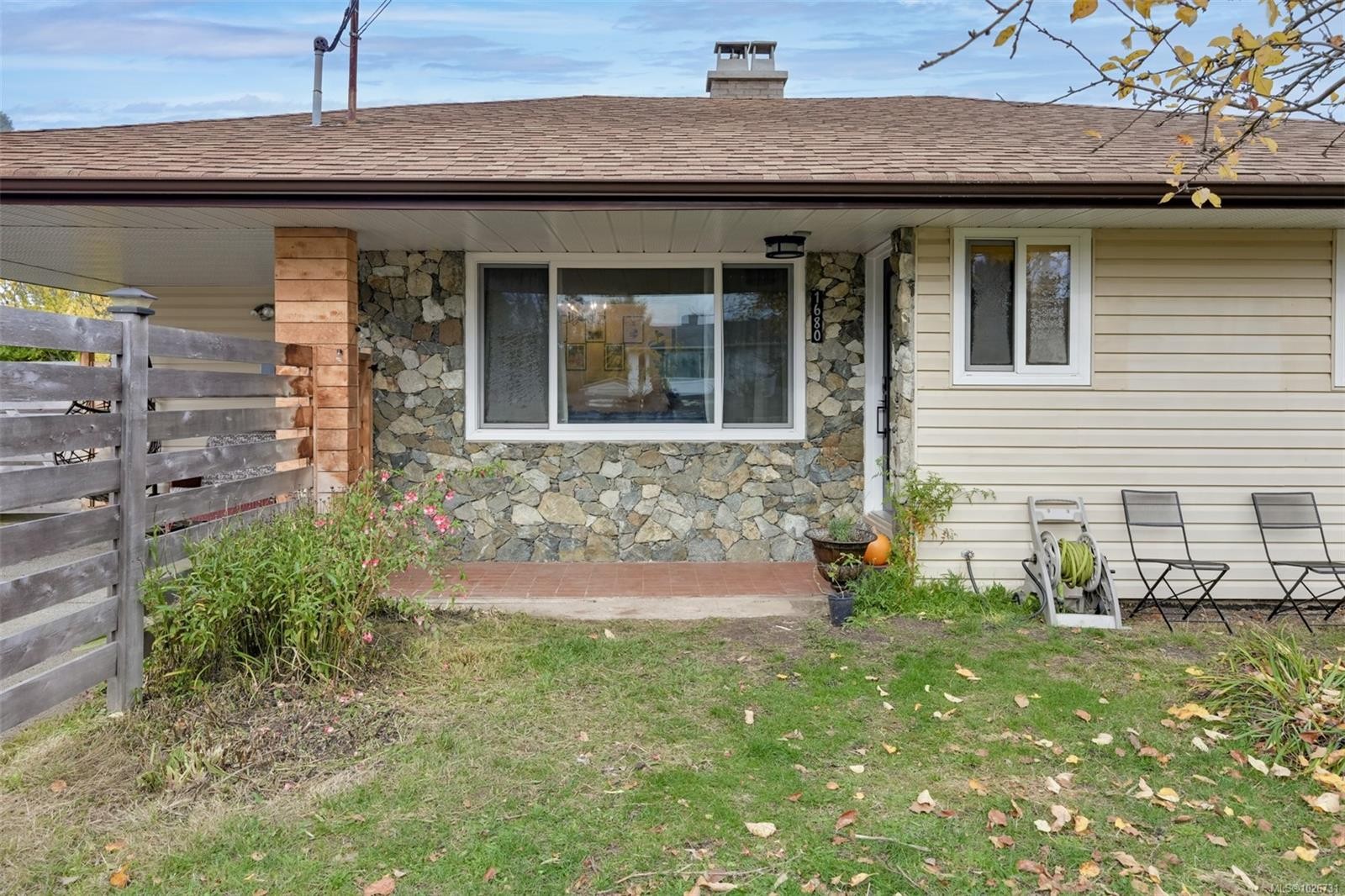 1680 Sheridan Ave, Saanich, BC