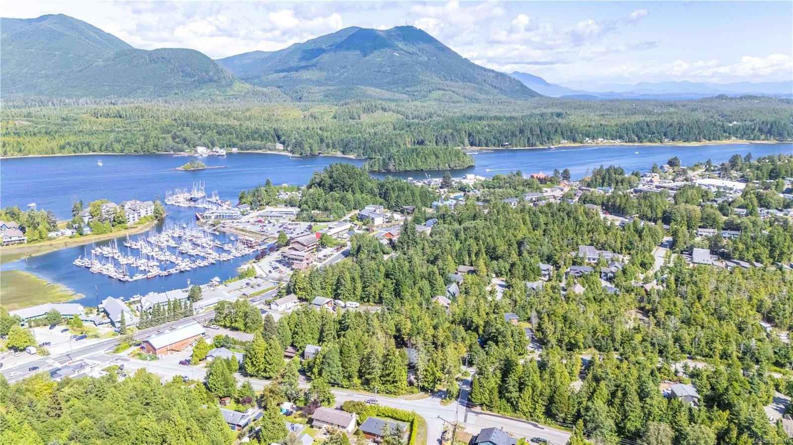 844 Rainforest Dr, Ucluelet, BC