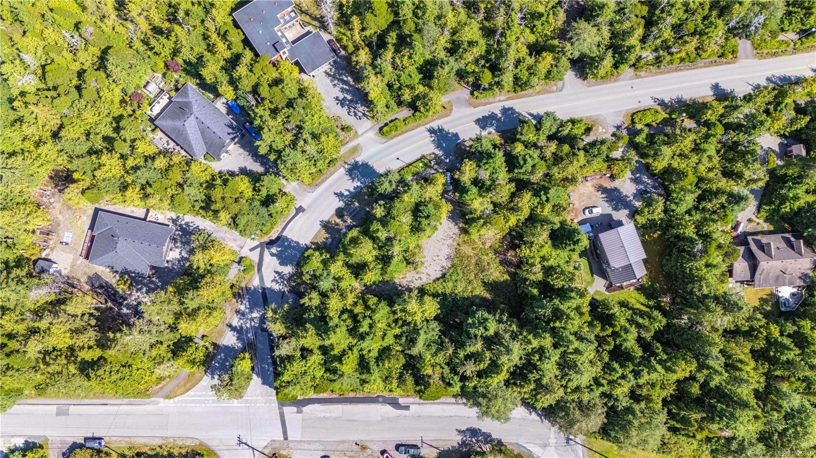 844 Rainforest Dr, Ucluelet, BC