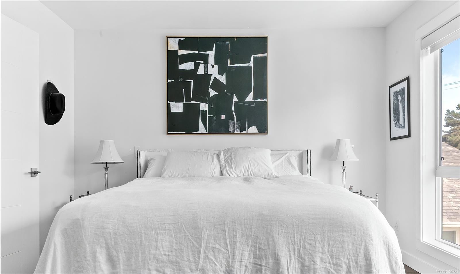 7-1032 Cloverdale Ave, Saanich, BC