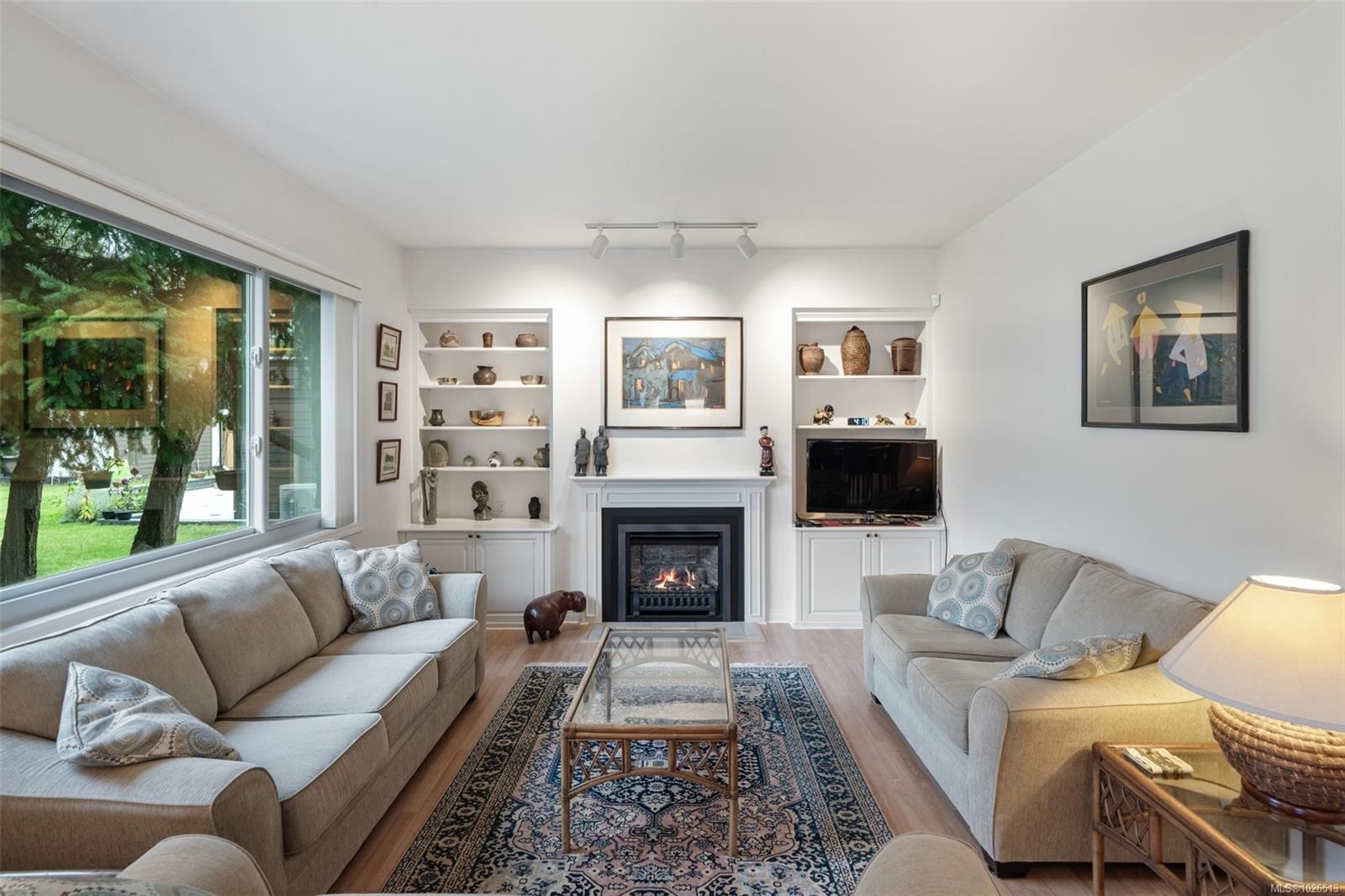 1741 Barrie Rd, Saanich, BC