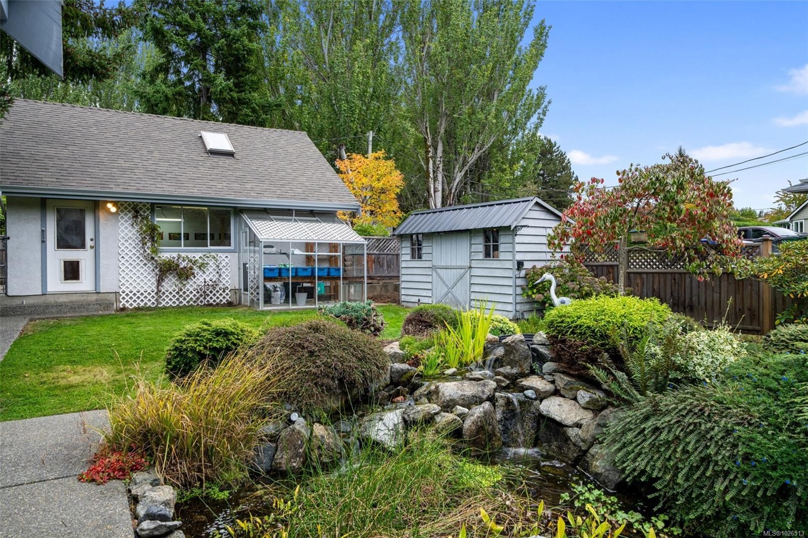 1741 Barrie Rd, Saanich, BC