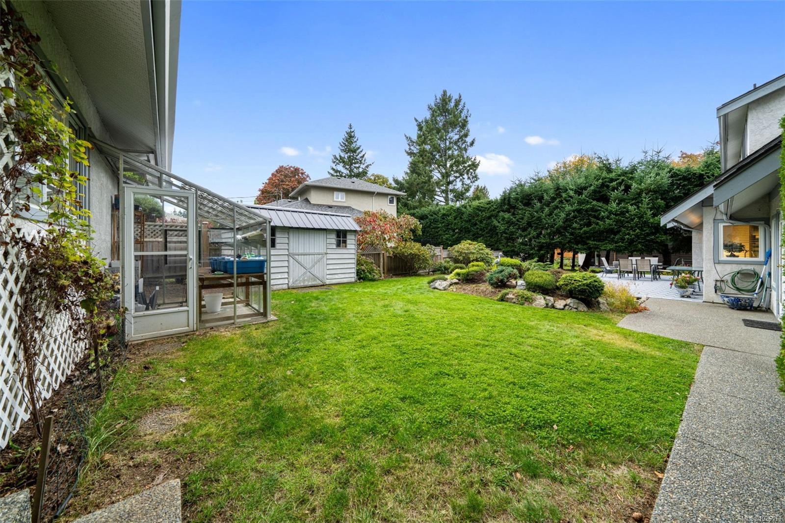 1741 Barrie Rd, Saanich, BC