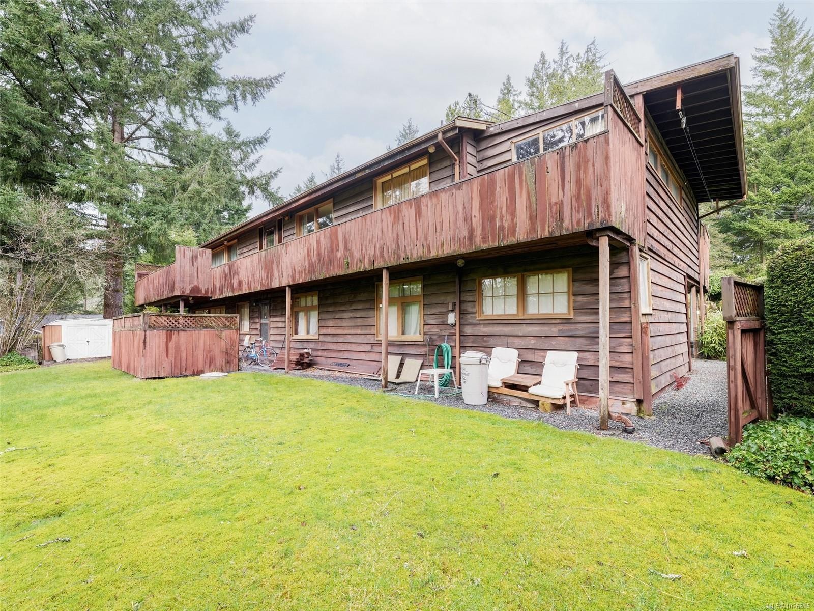 913 Gade Rd, Langford, BC