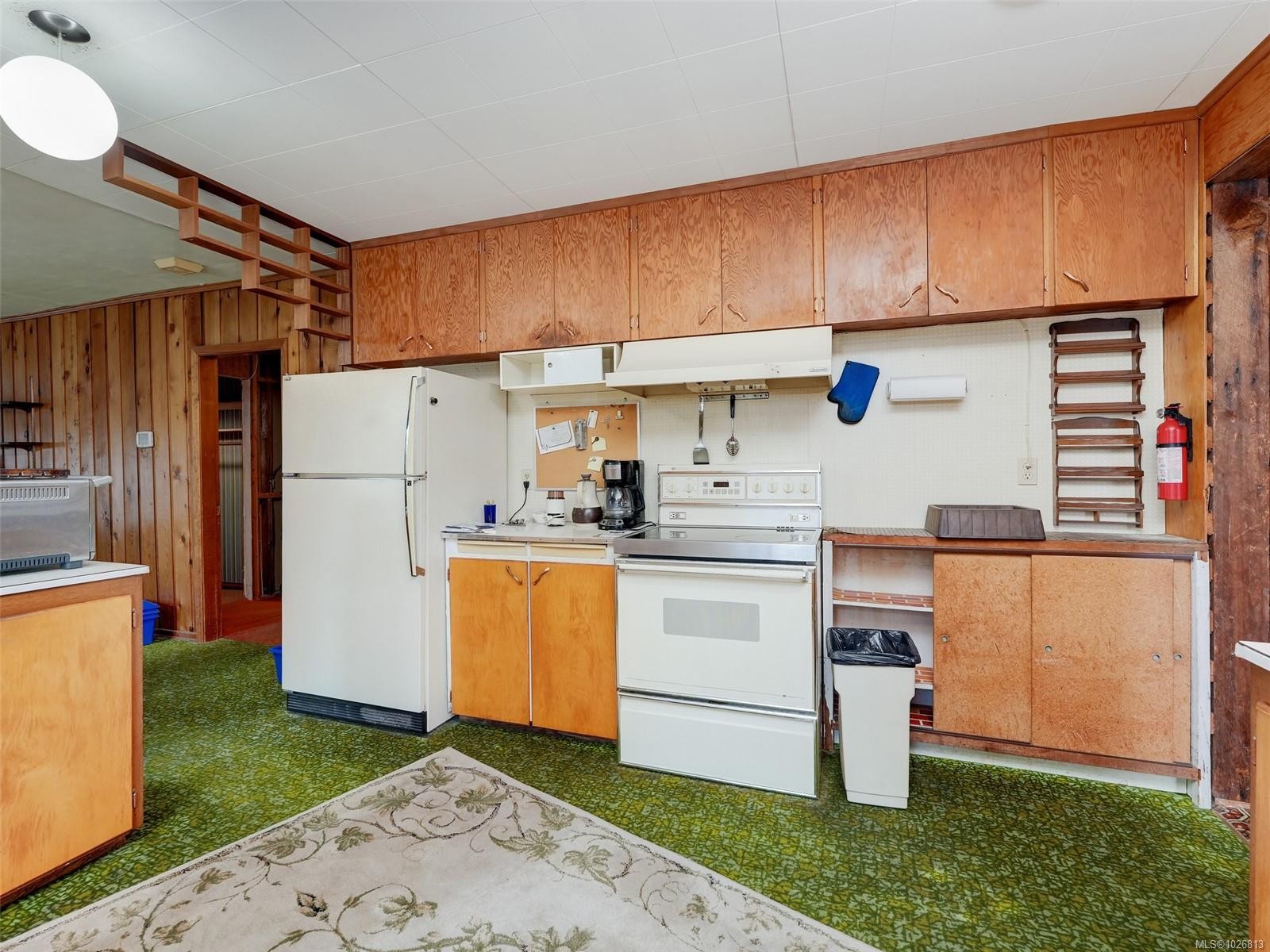 913 Gade Rd, Langford, BC