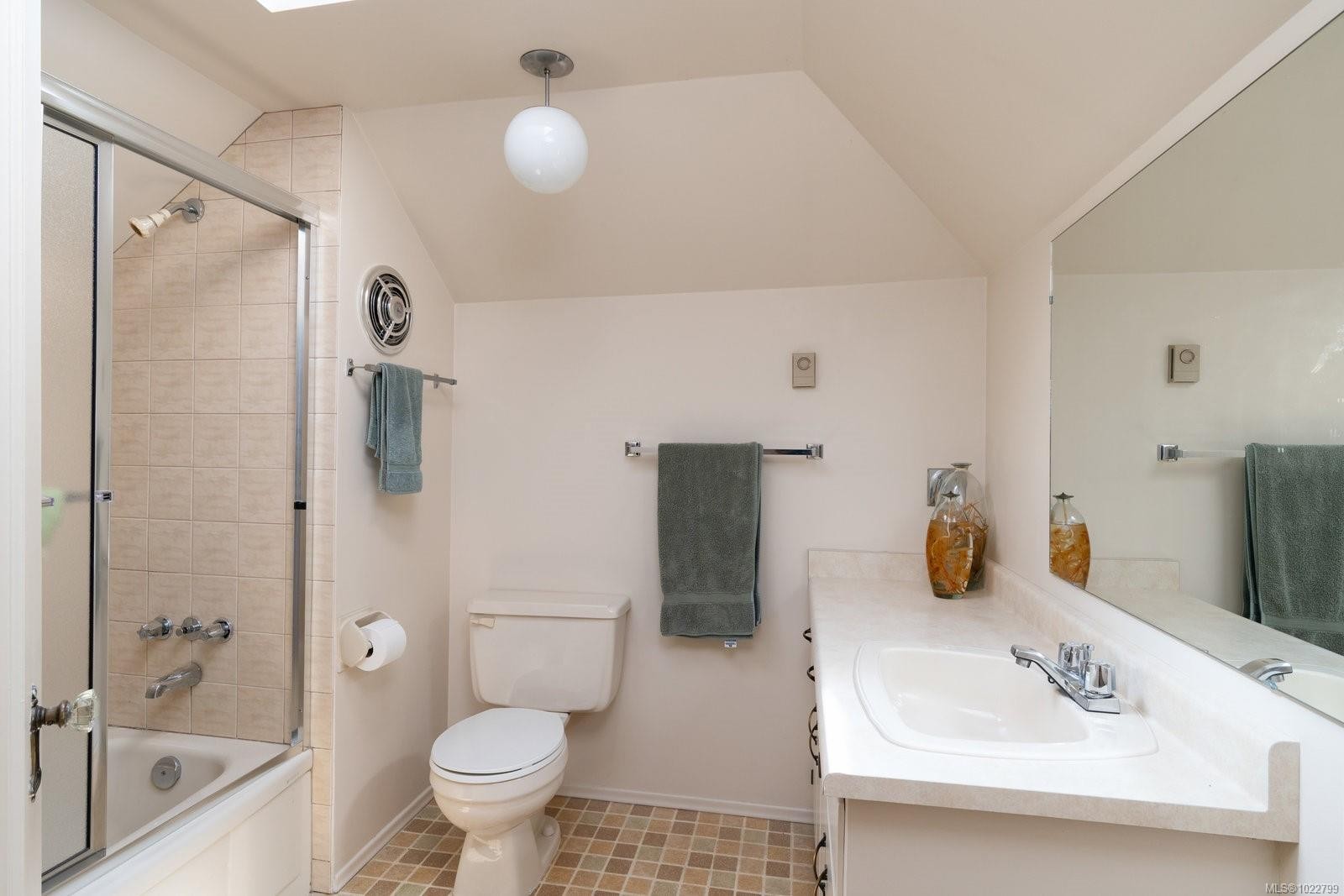 2162 Brighton Ave, Oak Bay, BC