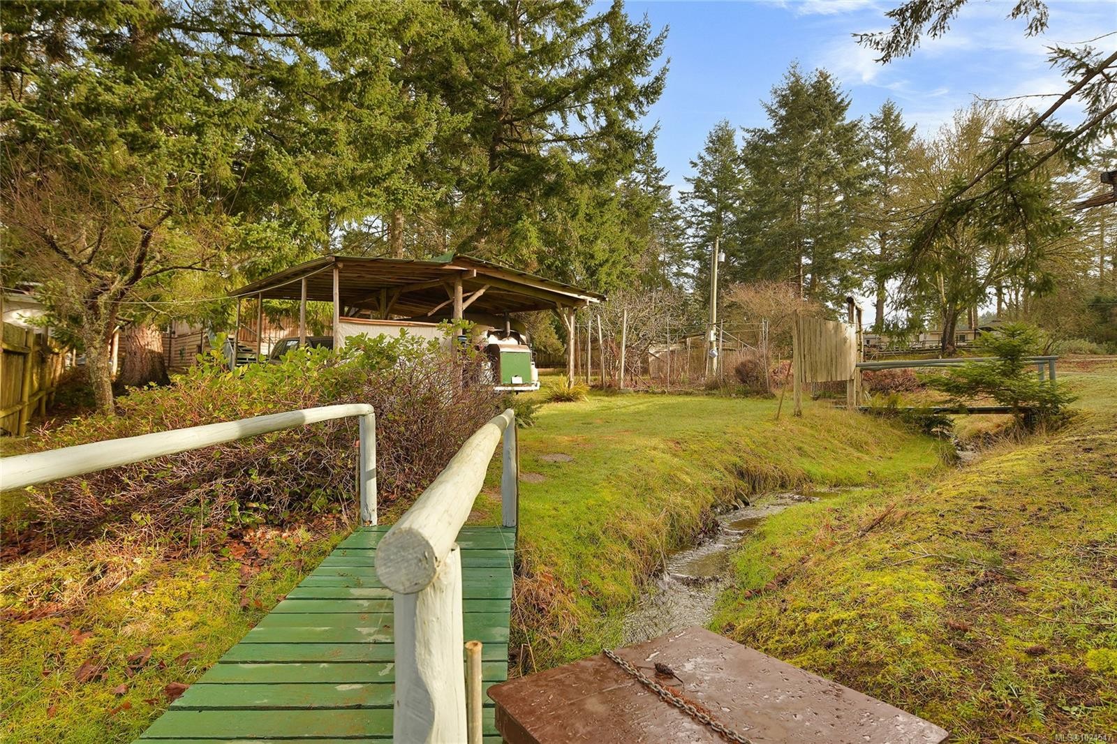 421 Sunset Pl, Mayne Island, BC