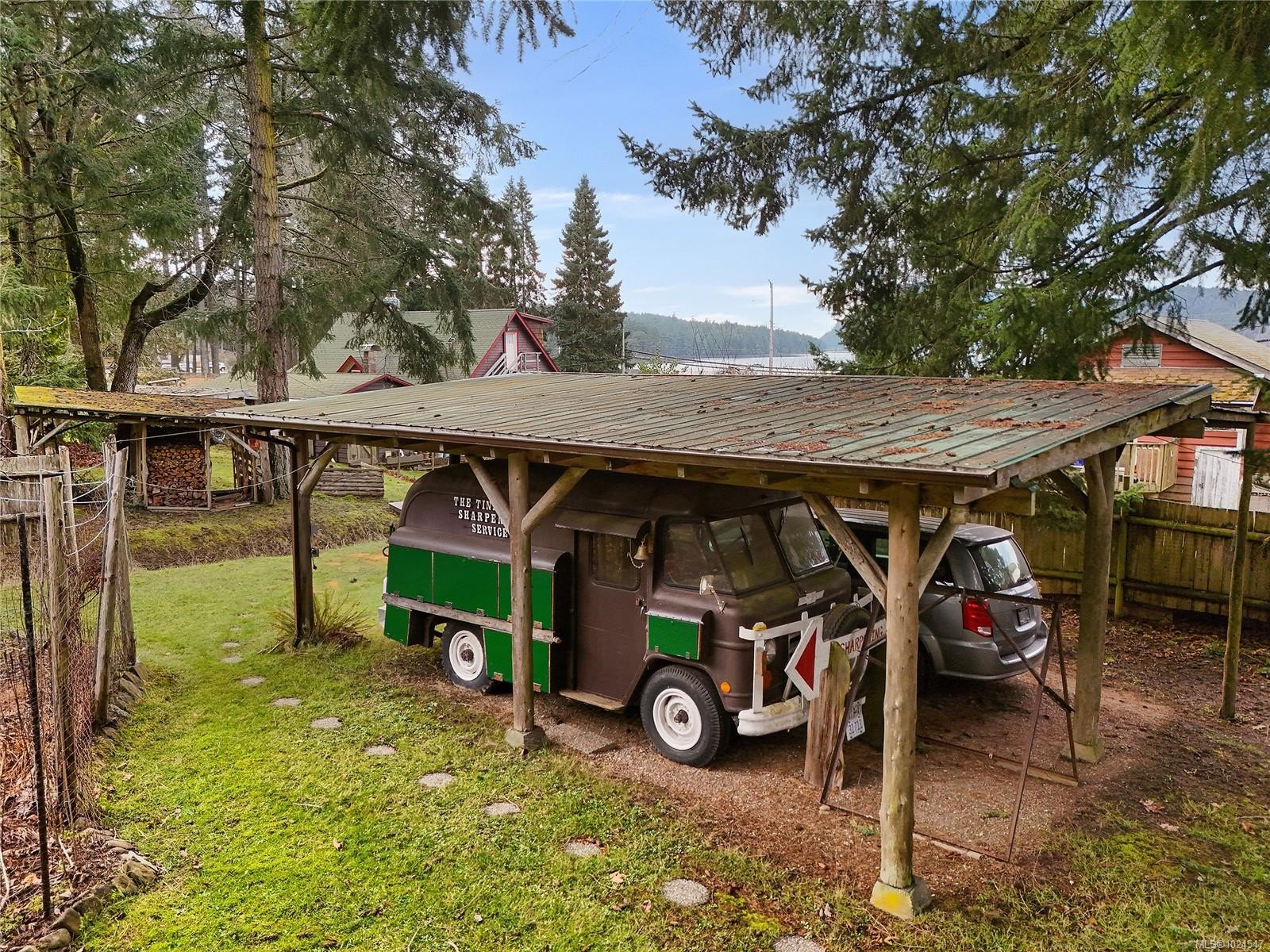 421 Sunset Pl, Mayne Island, BC