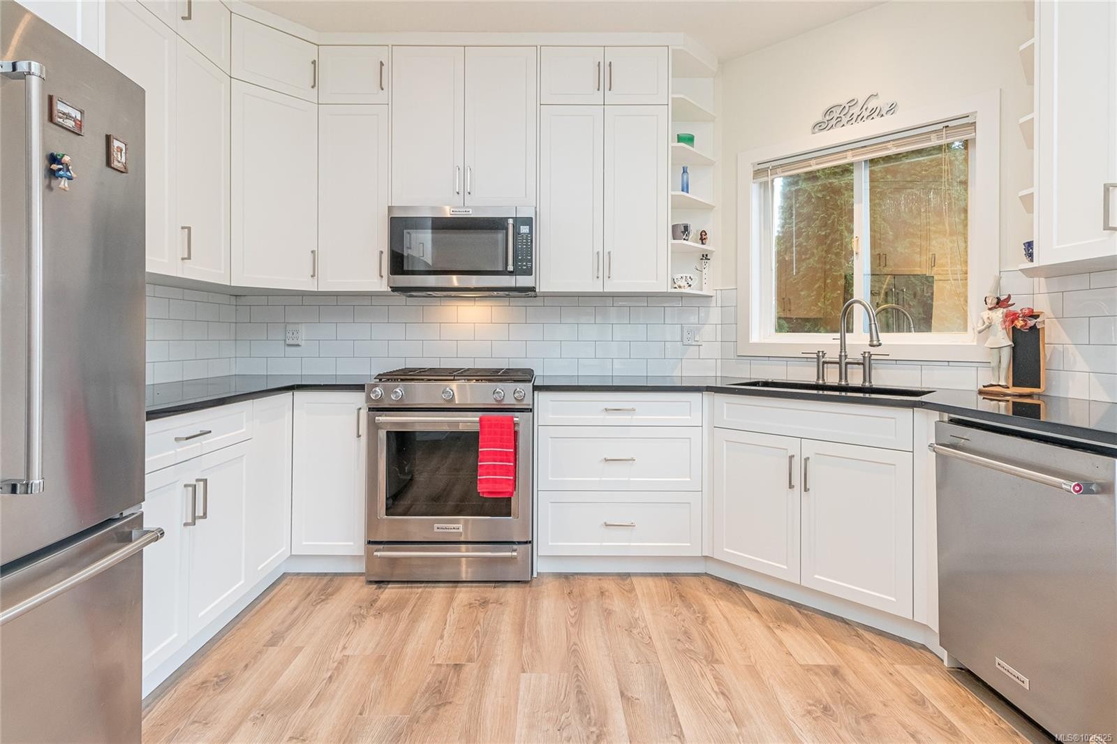 6153 Garside Rd, Nanaimo, BC