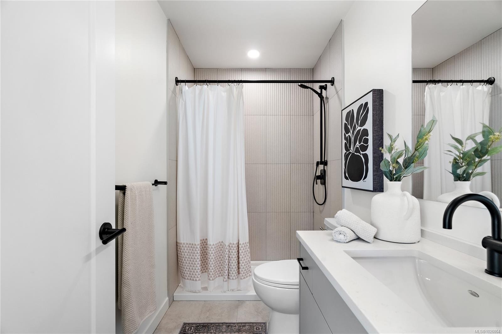 Th3-1102 Esquimalt Rd, Esquimalt, BC