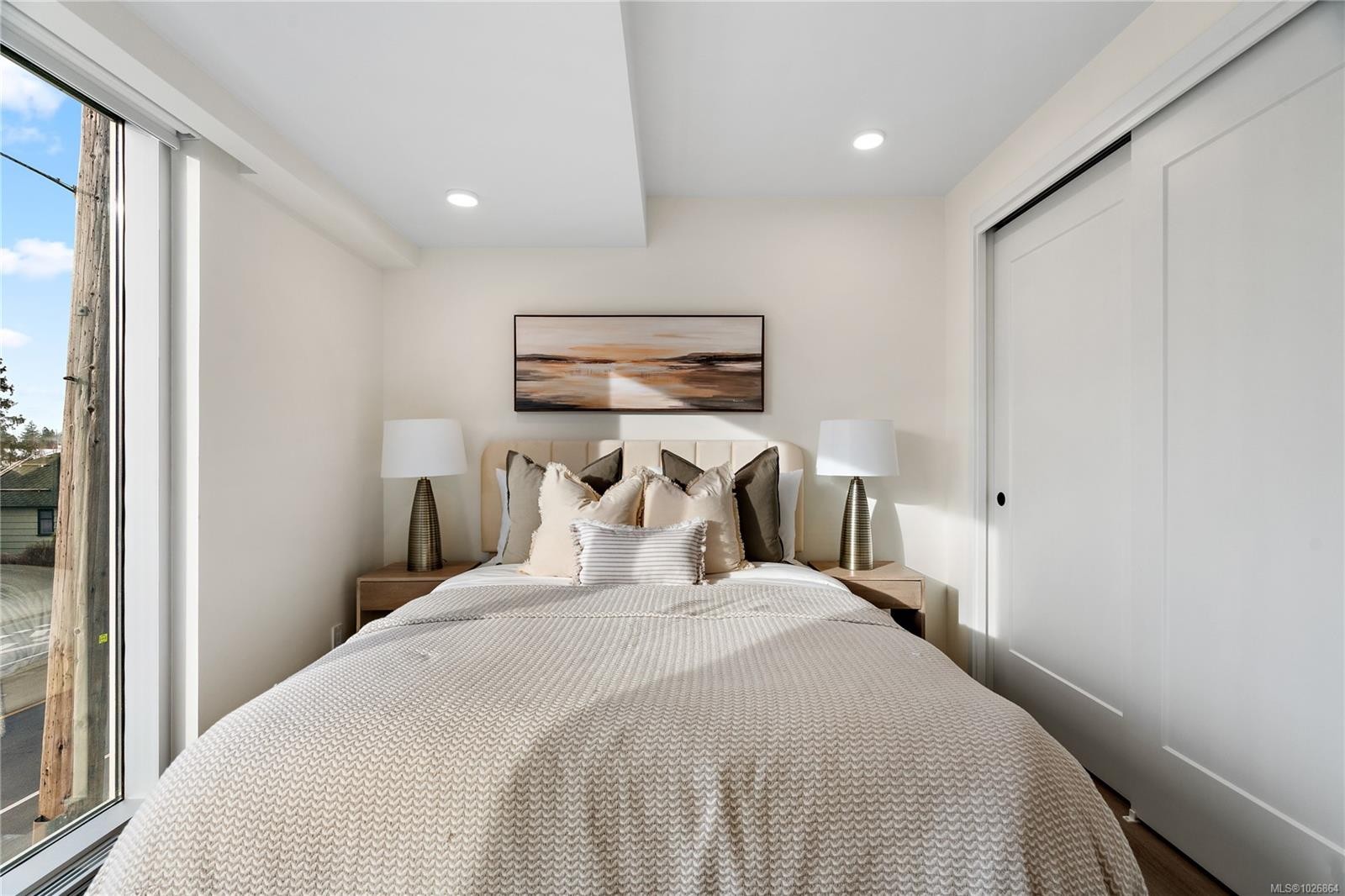 Th3-1102 Esquimalt Rd, Esquimalt, BC