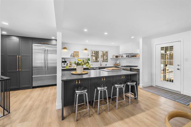 120 Mountbatten Ave, Winnipeg, MB