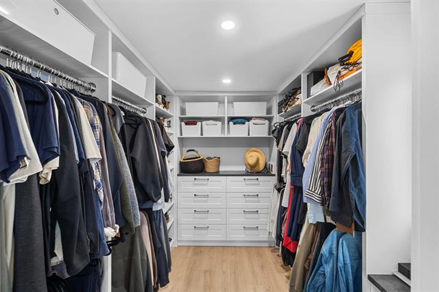 120 Mountbatten Ave, Winnipeg, MB