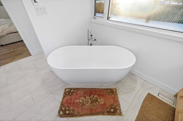 120 Mountbatten Ave, Winnipeg, MB