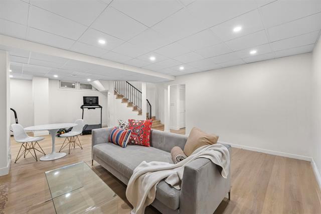 120 Mountbatten Ave, Winnipeg, MB