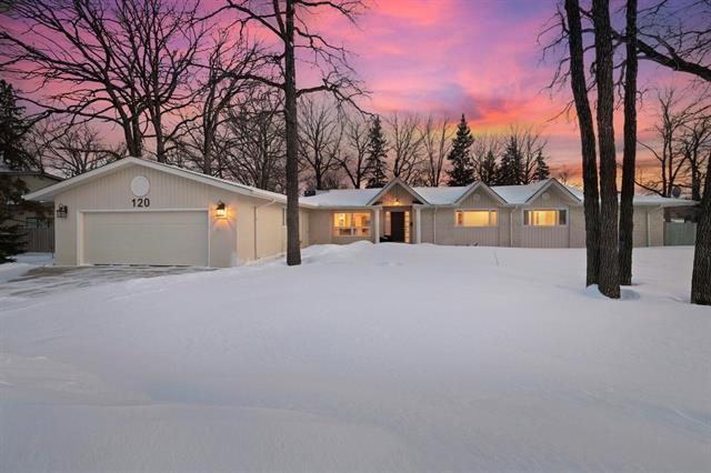 120 Mountbatten Ave, Winnipeg, MB