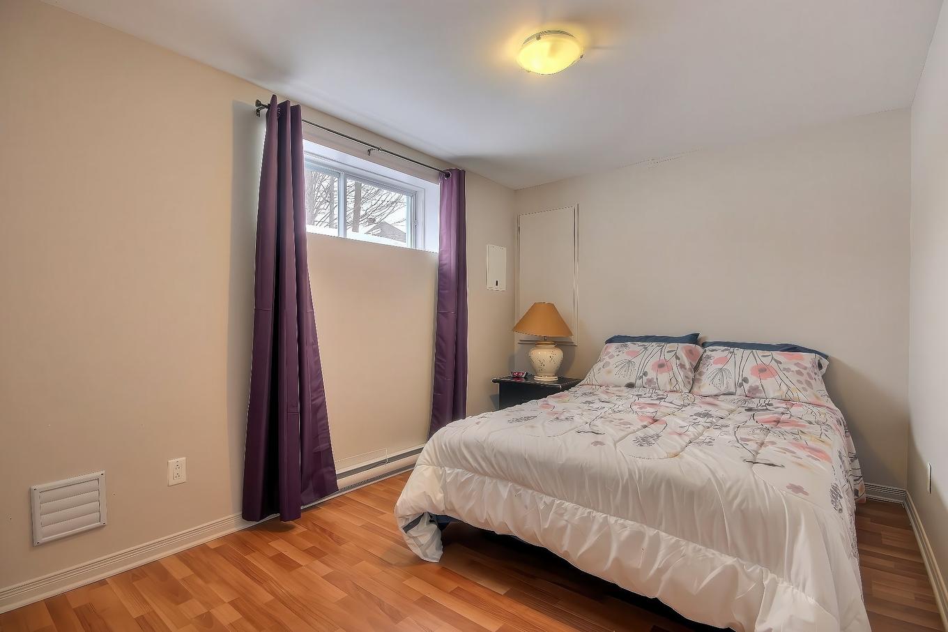 Chambre à coucher - 20 Rue Joseph-Bepka, Blainville, QC - Indoor Photo Showing Bedroom